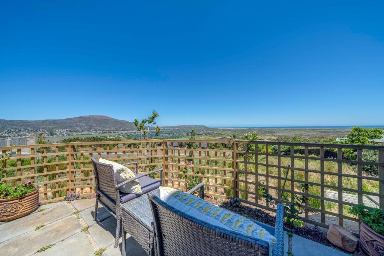 365 Sunset Self Catering Apartments Noordhoek Exterior foto